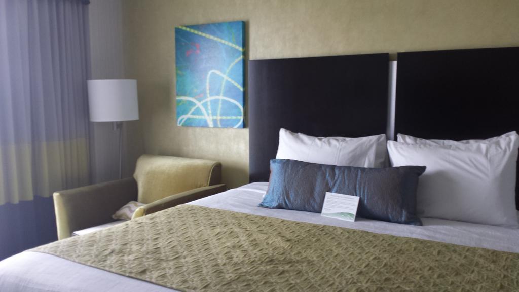 Best Western Plus Laguardia Airport Hotel New York Bilik gambar